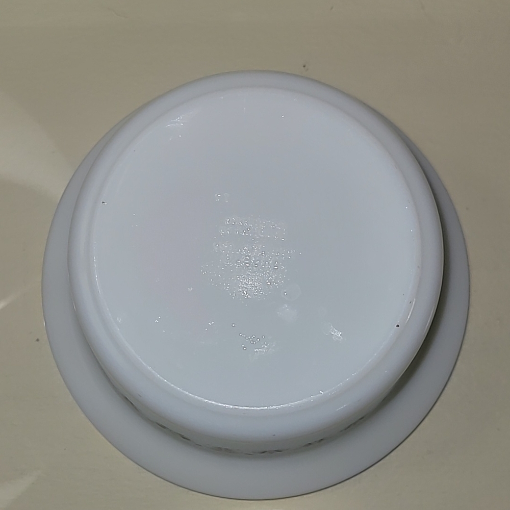Pyrex Butterfly Gold Pattern Butter Keeper - Picture 3 of 12